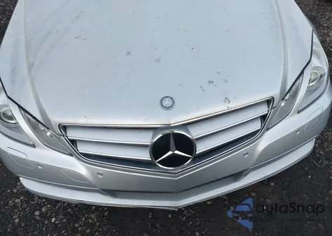 2011 Mercedes-Benz E 350 z USA, uszkodzony, nr VIN WDDKJ5GB2BF078618